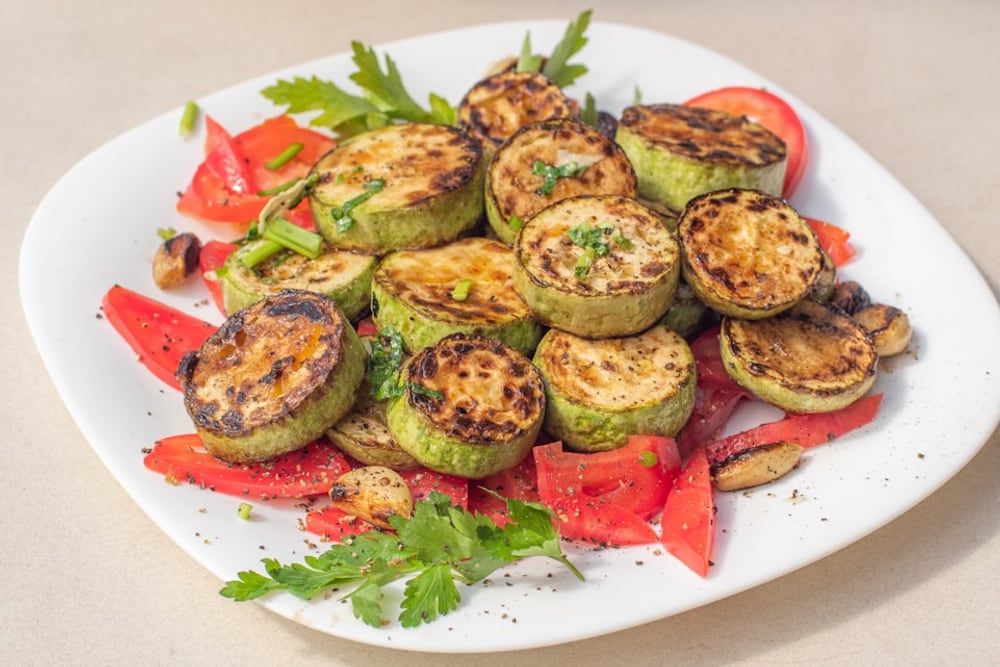 Жареные кабачки с чесноком